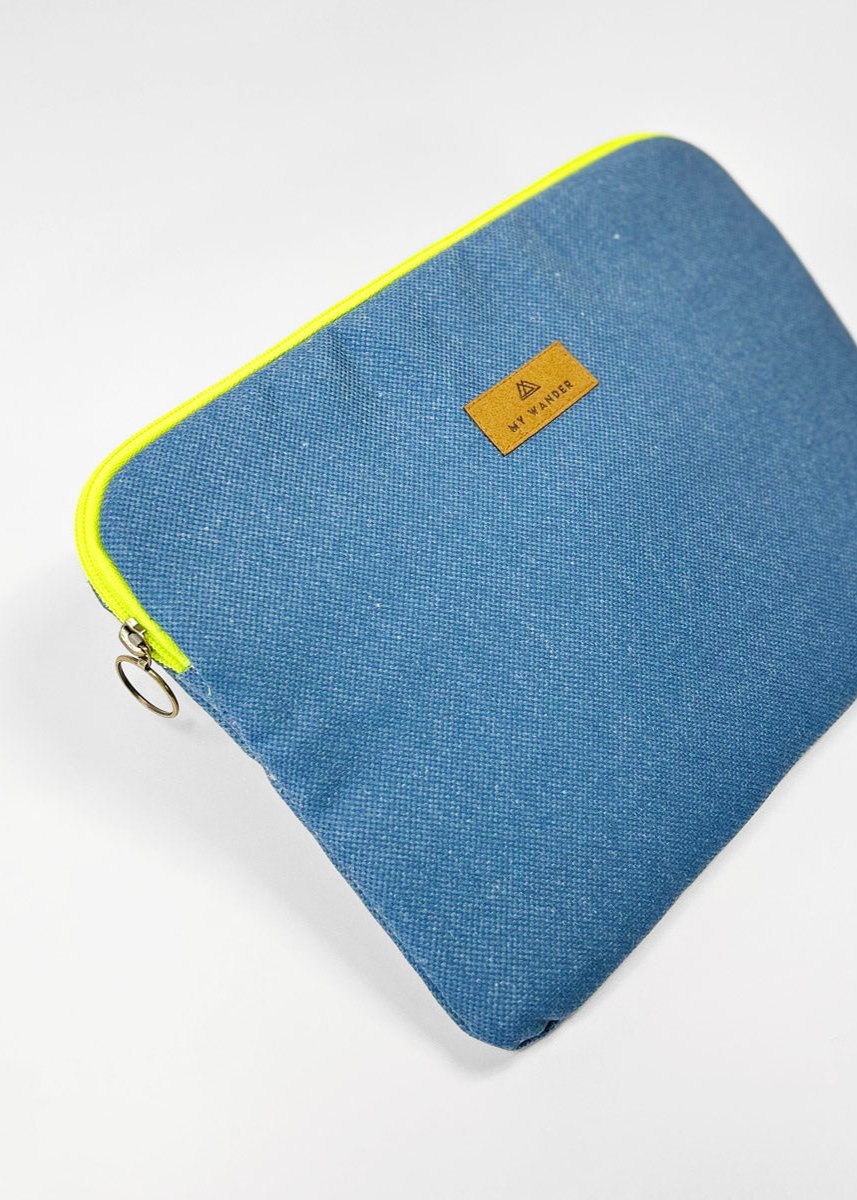 Marlon Repellent Laptop Case