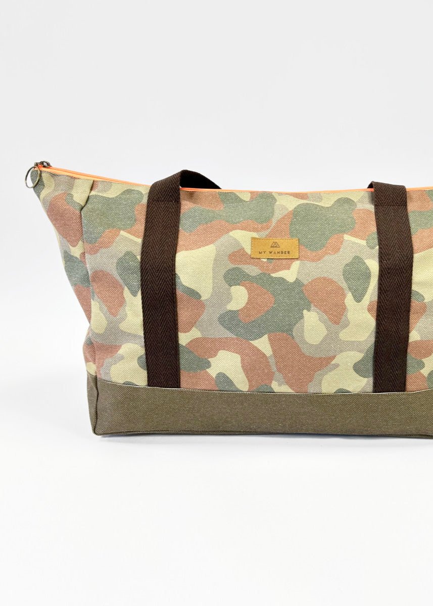 <tc>Camo Extra Large Travel Bag</tc>