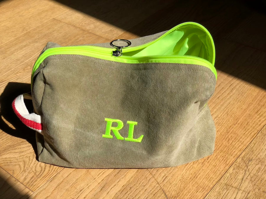 Grass Toiletry Bag in green canvas and yellow zipper